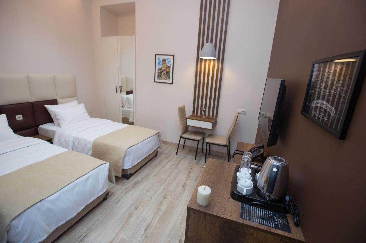 History Hotel Tbilisi Esterno foto