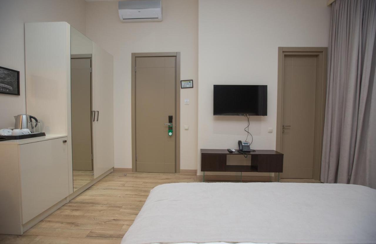 History Hotel Tbilisi Esterno foto